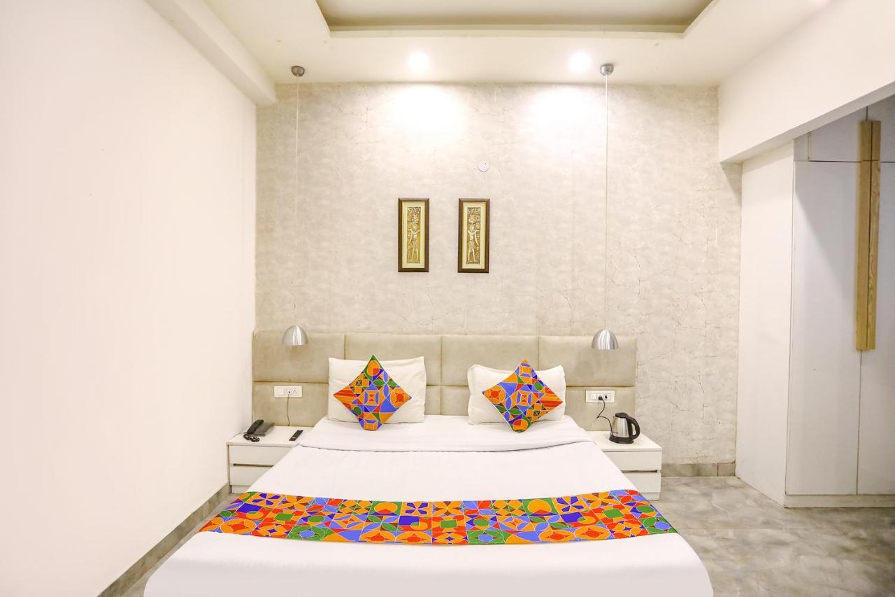 Fabhotel F9 Sector 19 Noida Dış mekan fotoğraf
