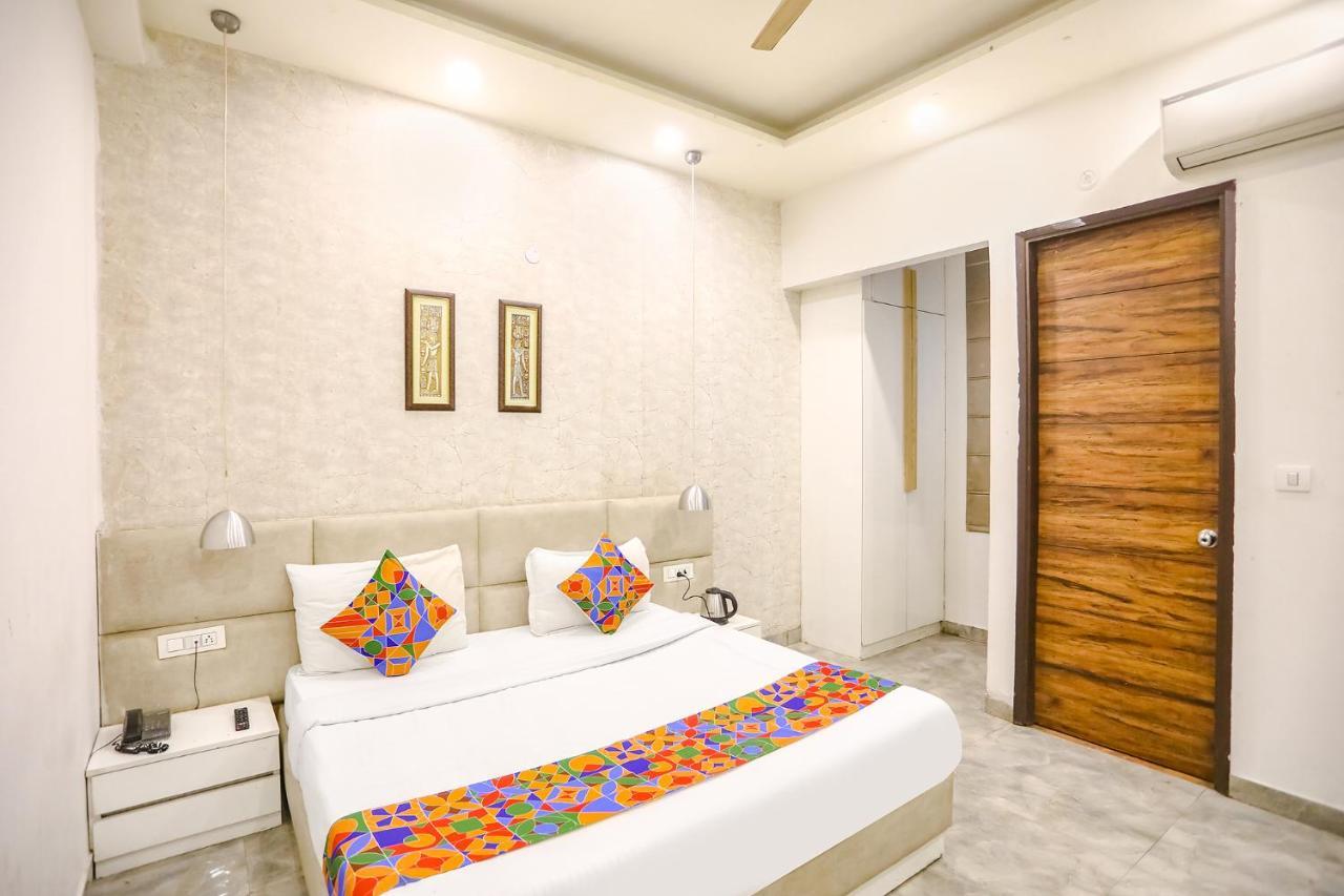 Fabhotel F9 Sector 19 Noida Dış mekan fotoğraf