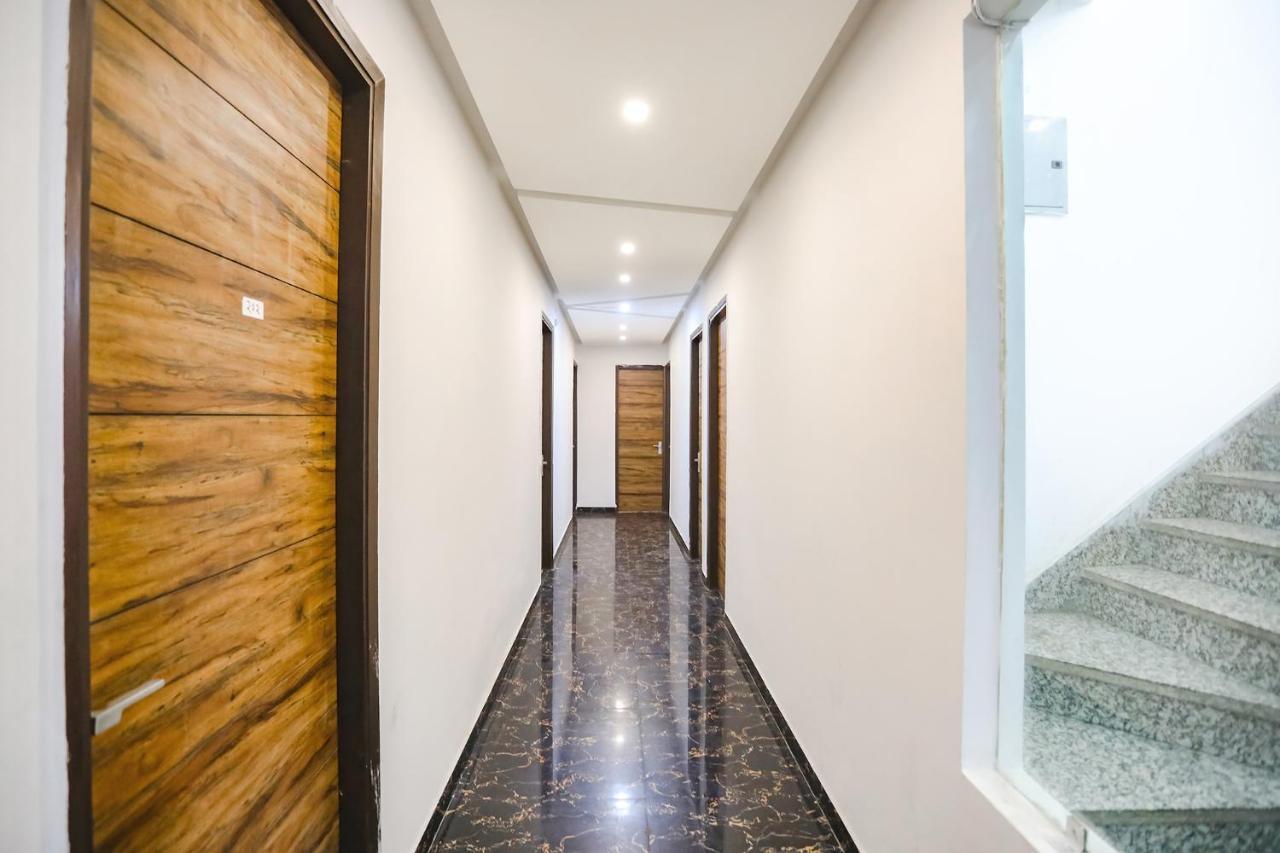 Fabhotel F9 Sector 19 Noida Dış mekan fotoğraf